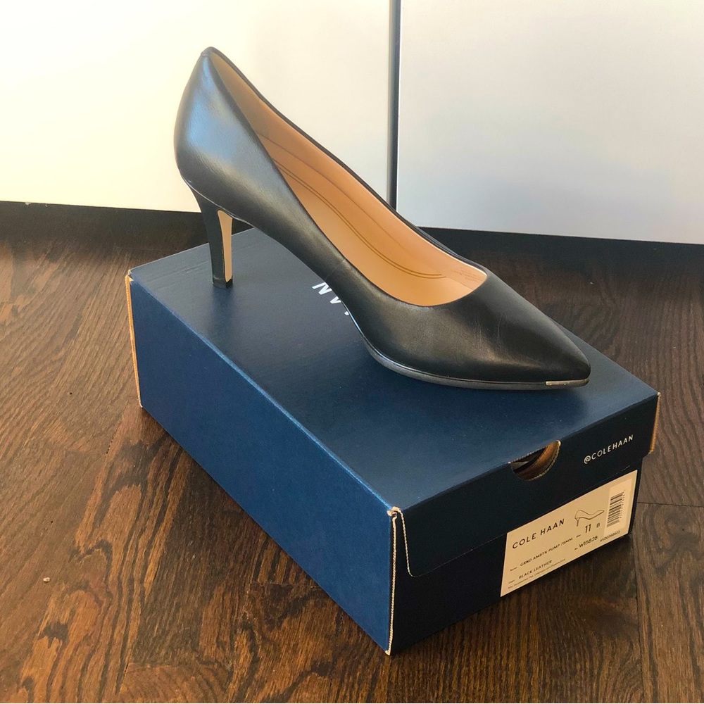 Cole Haan Women's Grand Ambition Pump (LIKE NEW)